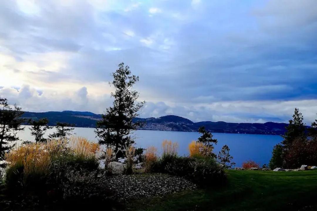 Cozystay Signature Lake Okanagan Resort Kelowna Luaran gambar